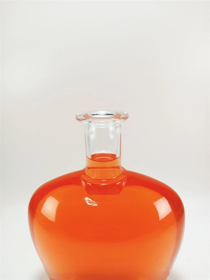 Factory Produced Thick Bottom Vodka/Whisky/Sherry/Rum Glass Bottle 700ml